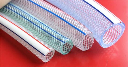 PVC軟管表面有皺紋、焦粒等瑕疵的解決方法&mdash;&mdash;廣東煒林納